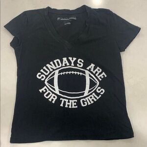 Graphic Tee Short Sleeve “Sundays are for the Girls” Size XS